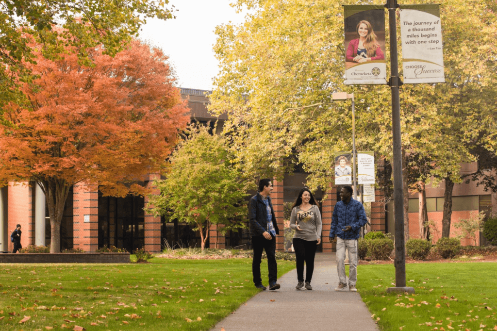 Chemeketa Community College students walking.